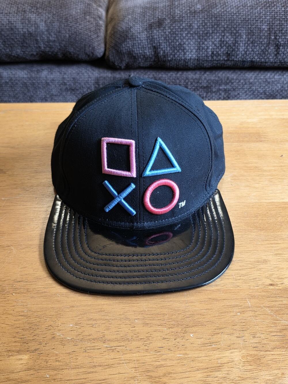 Bioworld Men's Snapback Hat Black OSFM Embroidered Playstation Logo 2019 14+